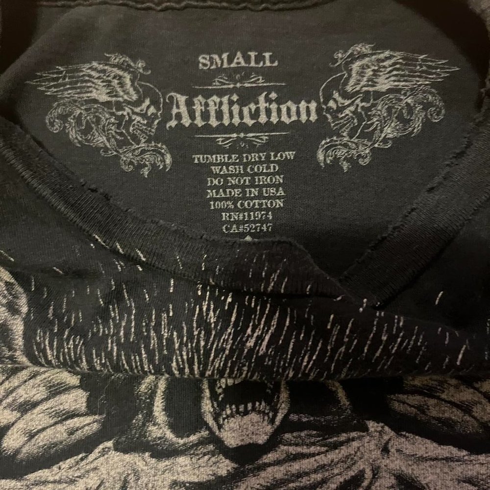 CRAZY RARE AFFLICTION T - Picture 3 of 3